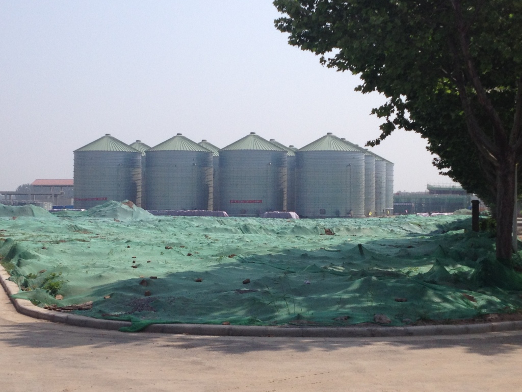 2 The new sludge handling facility at Matougang China where Landia pumps and mixers are now in operation