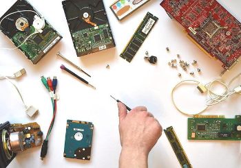 COMPUTER_HARDWARE_1.jpg