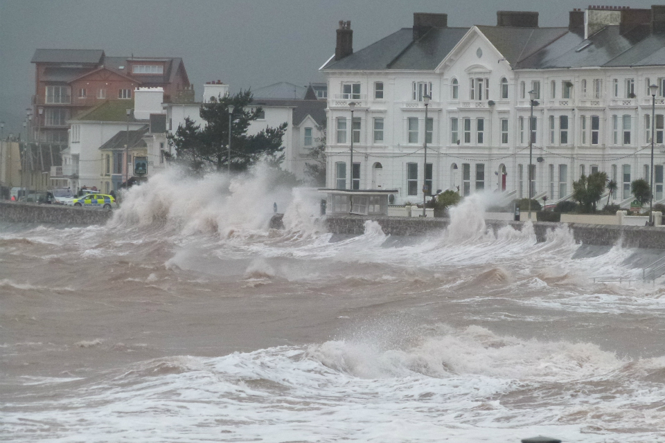 Exmouth - storm conditions in 2014