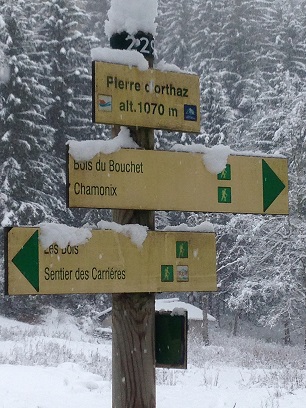 CHAMONIX SIGN NOV 16