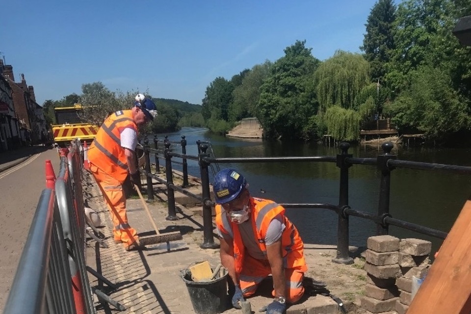 EA bewdley west mids flood defence repairs
