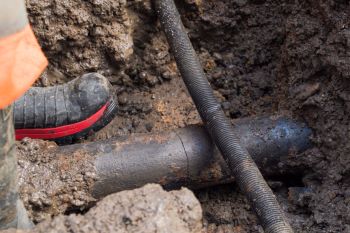 Ovarro leak in exposed pipe