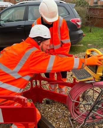 SOUTHERN WATER Sewer sealing in Penton Mewsey 1